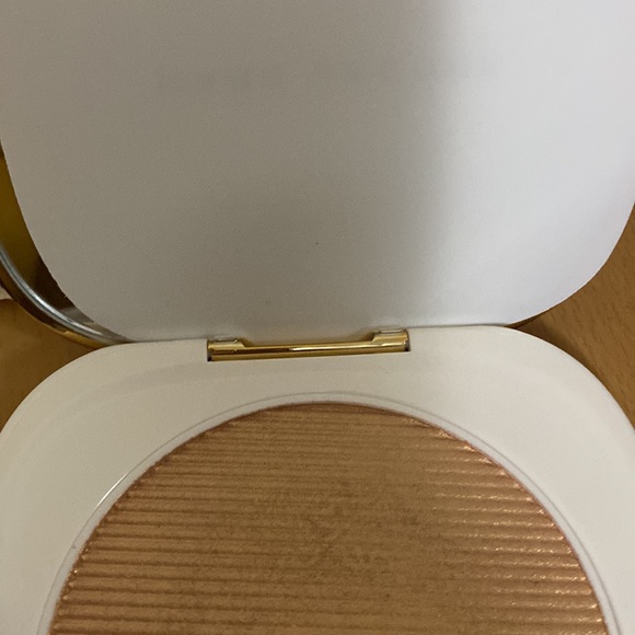 MARC JACOBS, ALL-OVER FOIL LUMINIZER, 10g, Shade: 79 Gilty - Picture 5 of 6